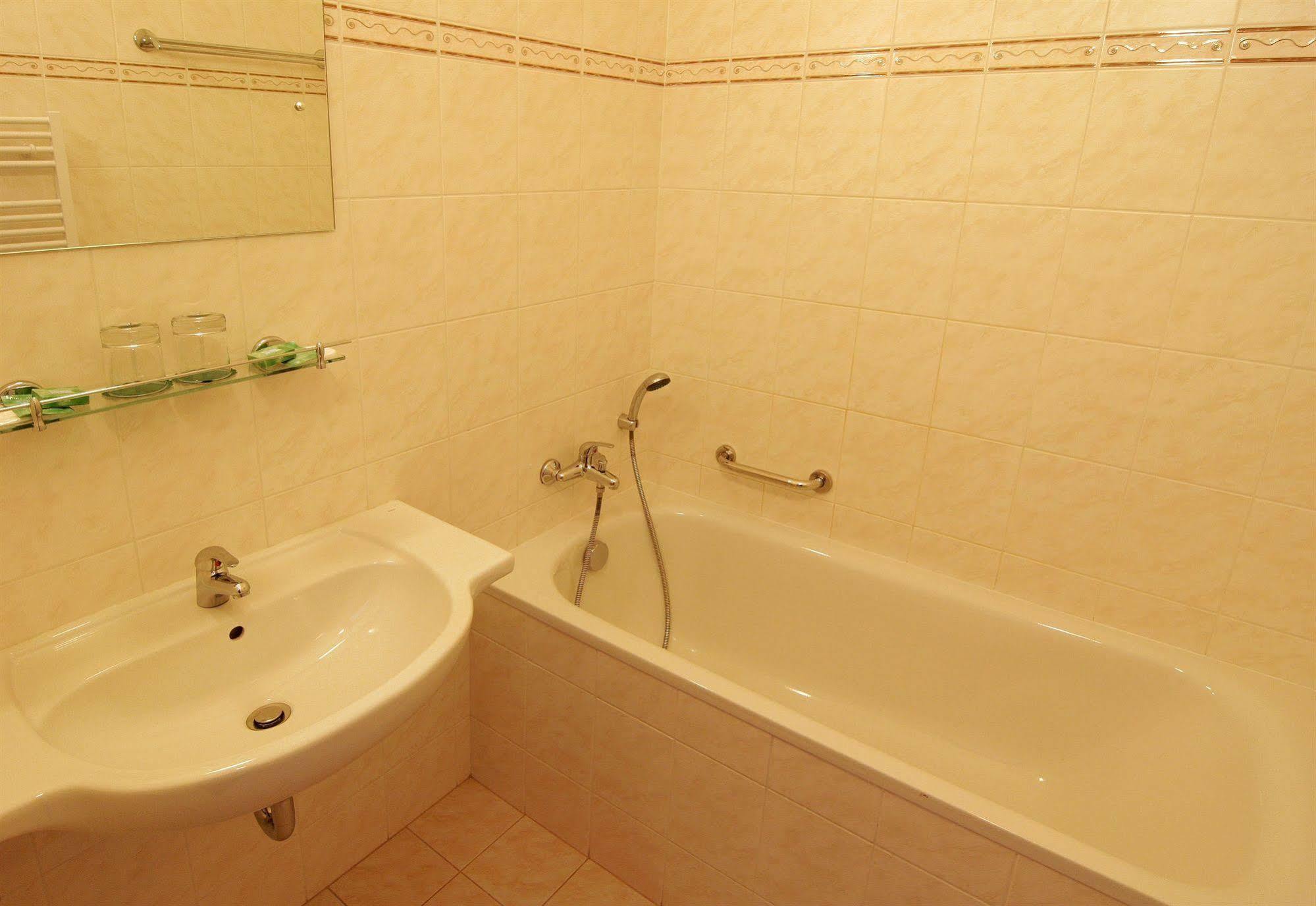 Rezidence Emmy Hotel Prague Ngoại thất bức ảnh