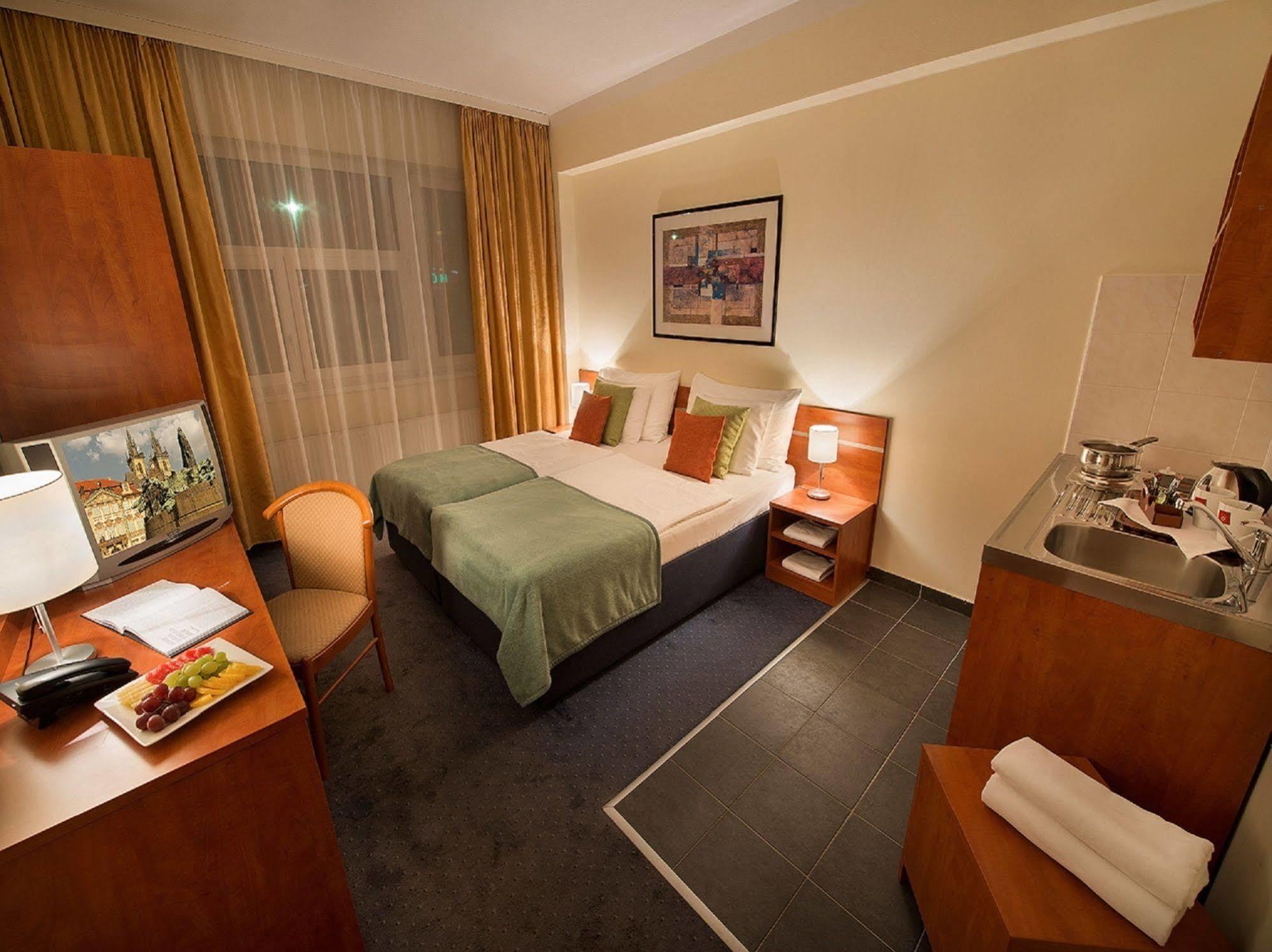 Rezidence Emmy Hotel Prague Ngoại thất bức ảnh